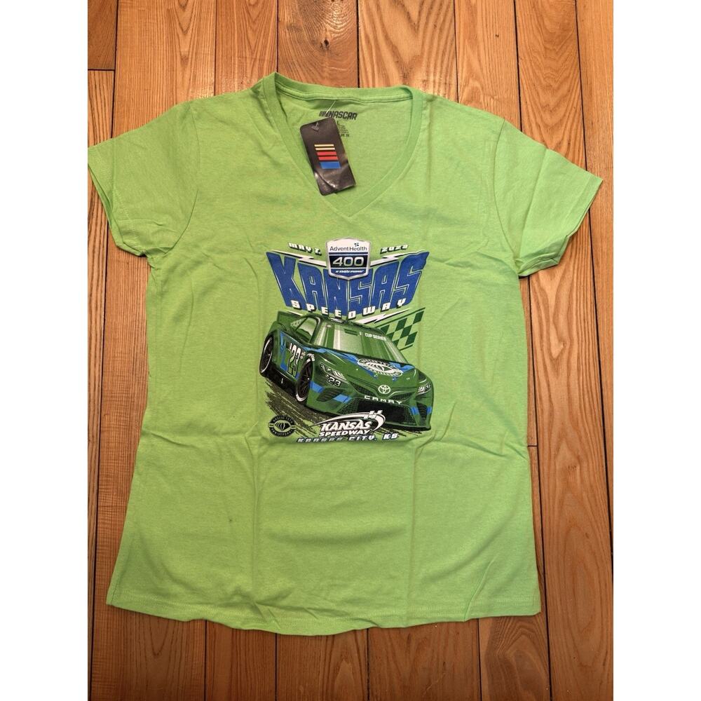 NASCAR Kansas Speedway Shirt T-Shirt Women Large Green 2023 400 V Neck 504